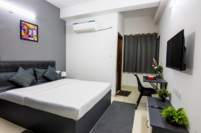 Housr 43 DLF Gachibowli